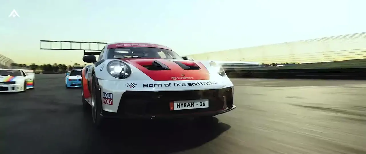 Khung hình mở đầu TVC Porsche GT3, dựng và render 3D bằng Blender